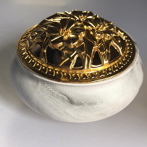 New! Ceramic Marble Incense Holder - Picture 3 of 9